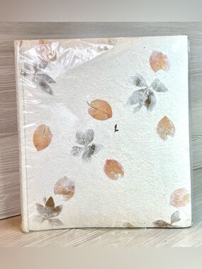 Pioneer Photo Album Textured Mulberry Paper Pressed Leaves Holds 200 4x6 Photos